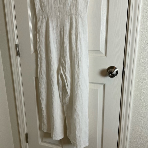 Nasty Gal White Button-Front Woman’s Jumpsuit size 6 - Picture 8 of 10